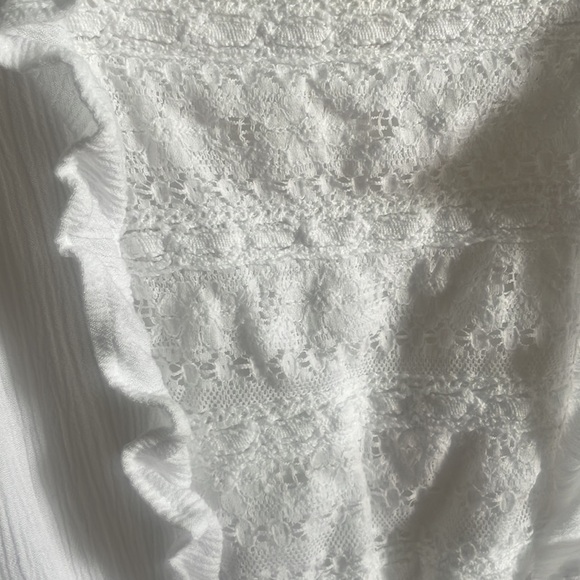 American Eagle Flutter Sleeve Lace Romper Small - Picture 5 of 11